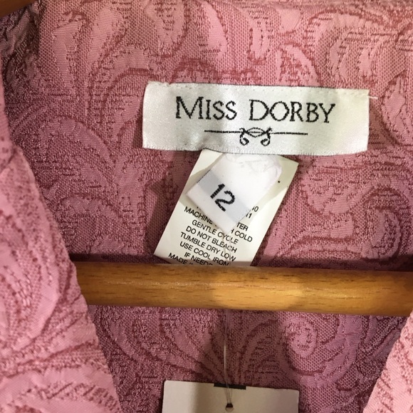 Miss Dorby Floral Jacquard Cropped Blazer. - Picture 4 of 7